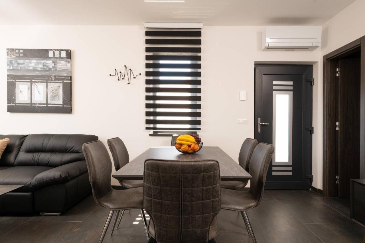 Villa Paradise 메덜린 외부 사진
